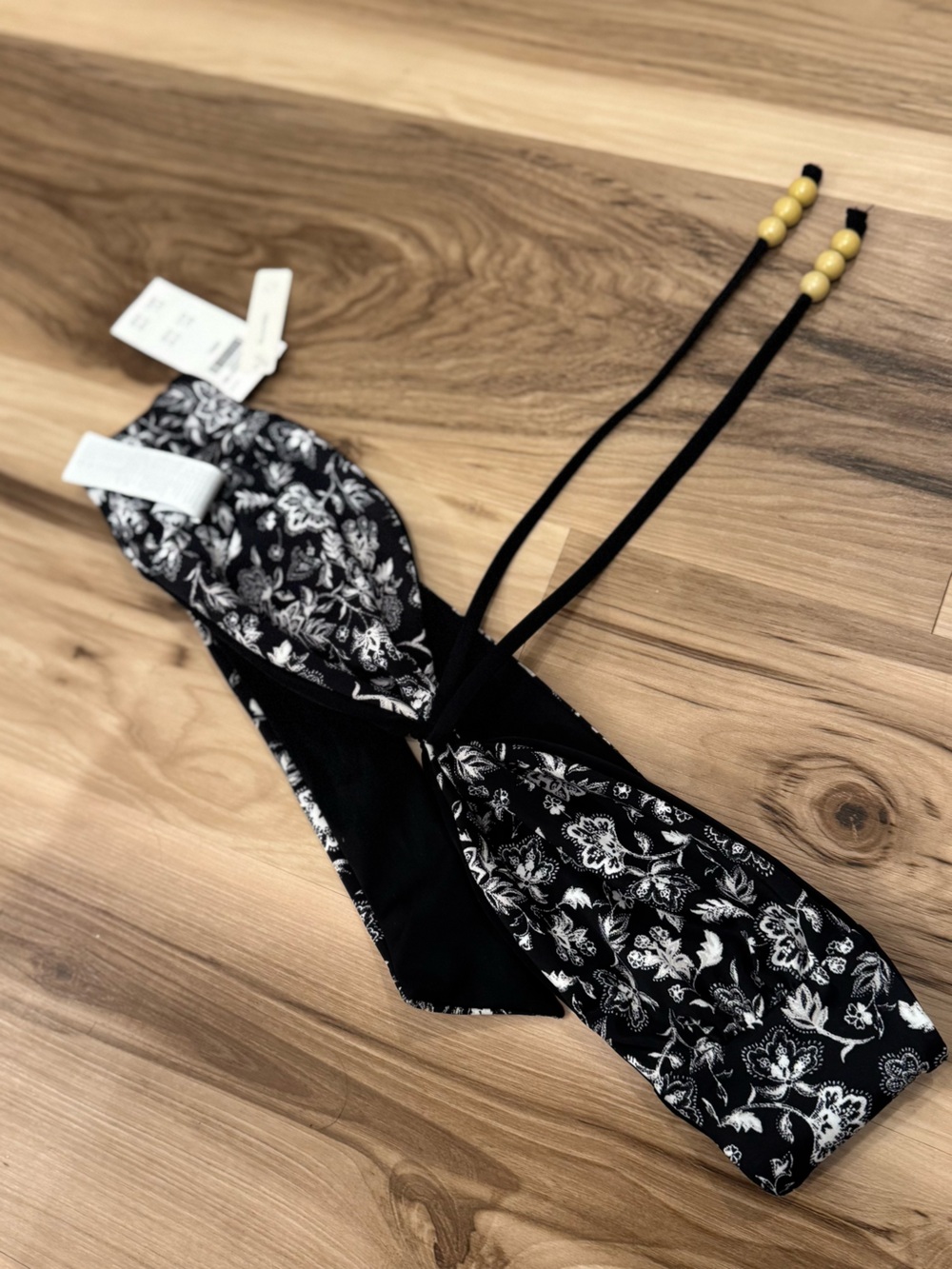 Hollister Black & White Floral wooden bead boho reversible halter Bikini Top SM